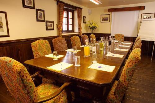 The Deddington Arms Hotel Екстериор снимка